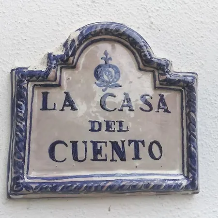 Cerca De La Alhambra, La Casa Del Cuento, Segundo *