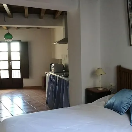 Cerca De La Alhambra, La Casa Del Cuento, Segundo